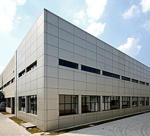 What Are the Differences Between AlNiCo Magnets and Ferrite Magnets?